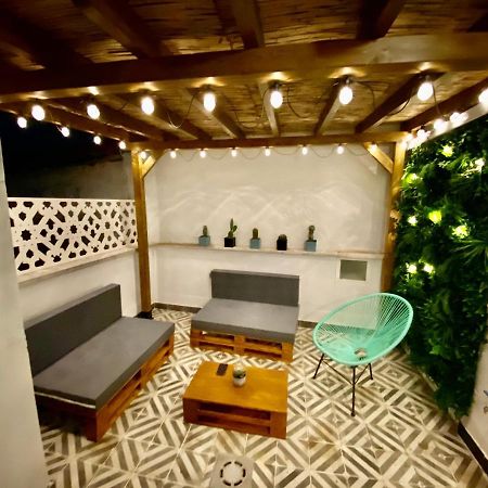 Precioso Atico Con Terraza En El Centro De Madrid Amazing Penthouse In Madrid Center Apartman Kültér fotó