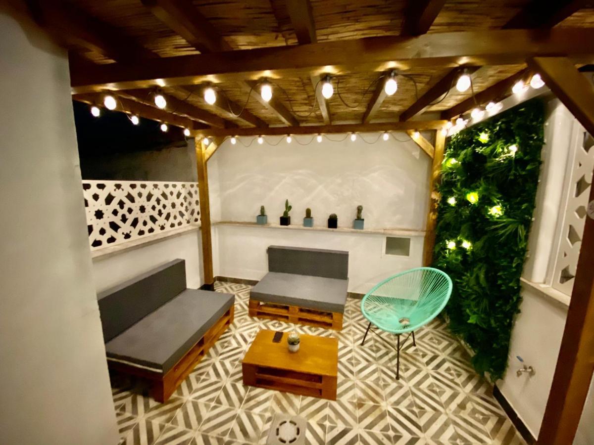Precioso Atico Con Terraza En El Centro De Madrid Amazing Penthouse In Madrid Center Apartman Kültér fotó